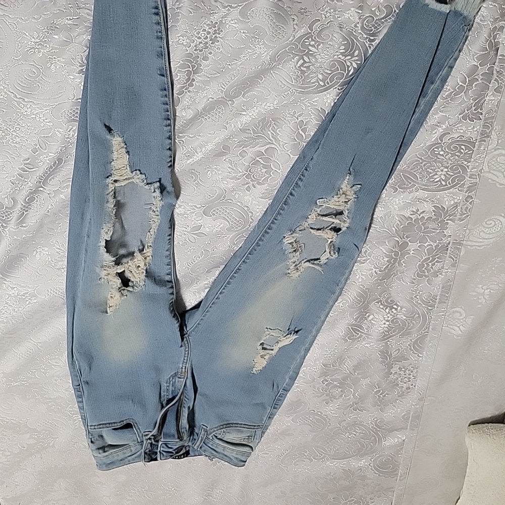 Butt lifting jeans